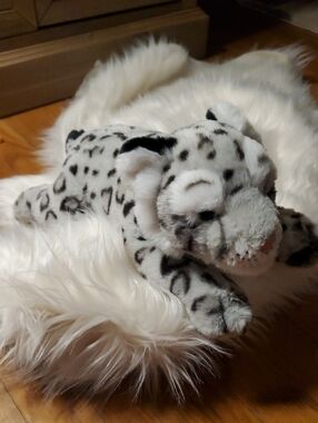 FAO Schwarz Plush Snow Leopard Stuffed Animal